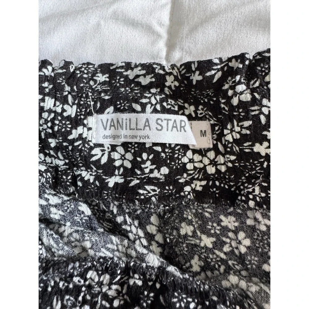 Vanilla Star Mini Skort/ Shorts Floral Black Stretch Drawstring Medium,  2" EUC - Picture 5 of 8